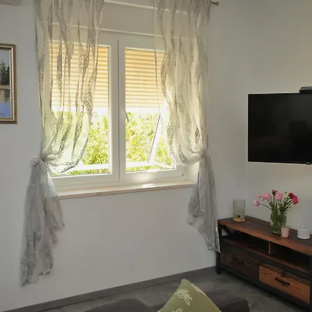 Emily Ap 스플리트